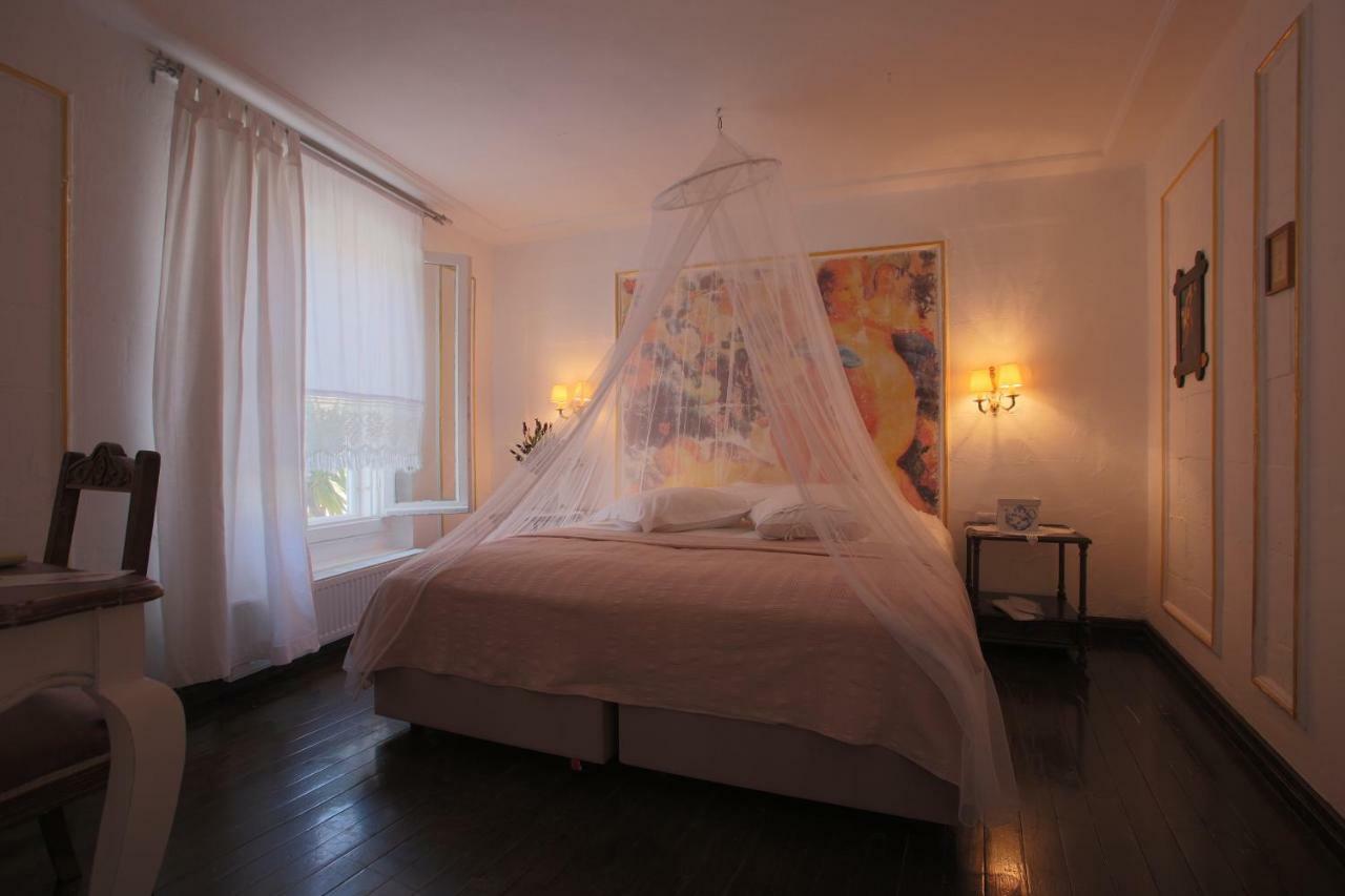 Ayvalı Moshinos Hotel מראה חיצוני תמונה