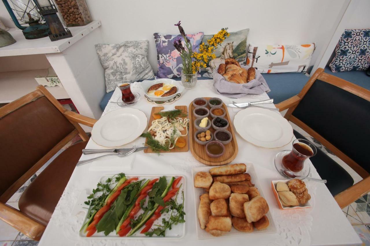 Ayvalı Moshinos Hotel מראה חיצוני תמונה
