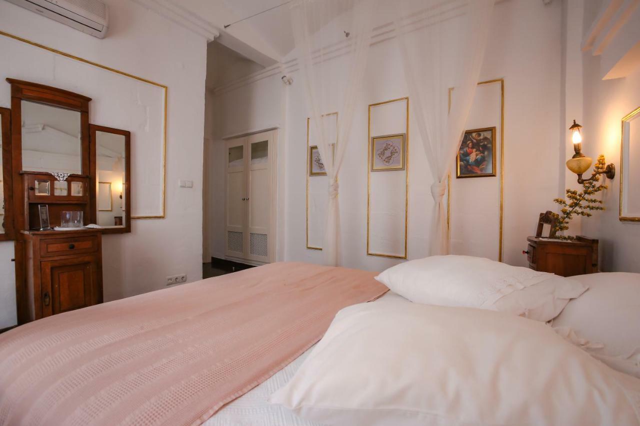 Ayvalı Moshinos Hotel מראה חיצוני תמונה
