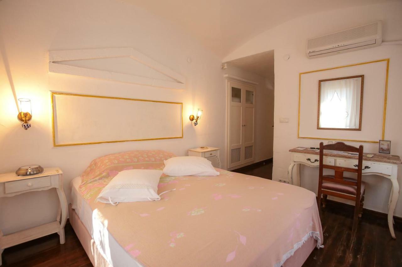 Ayvalı Moshinos Hotel מראה חיצוני תמונה